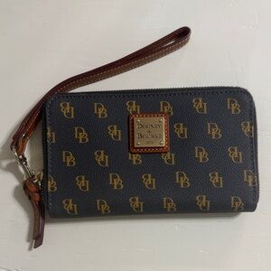 Dooney & Bourke Black and Tan Logo Wristlet
